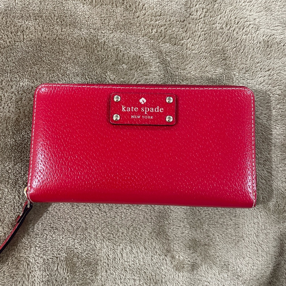 Kate Spade Pebbled Red Leather Zip-Around Wallet – Continental Clutch
